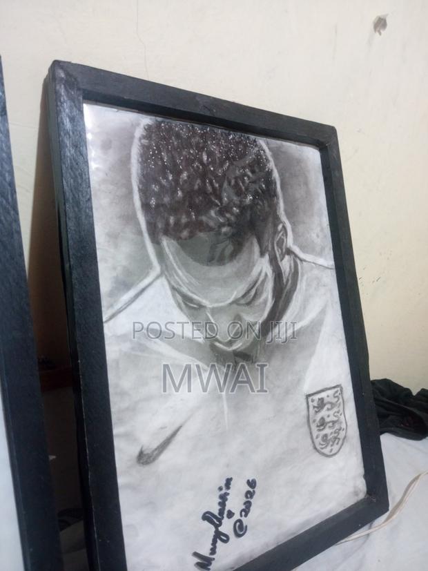 Beautiful Charcoal Portraits - thumbnail 12