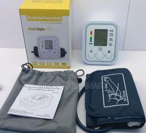 Electronic Bp Blood Pressure Monitor - main view