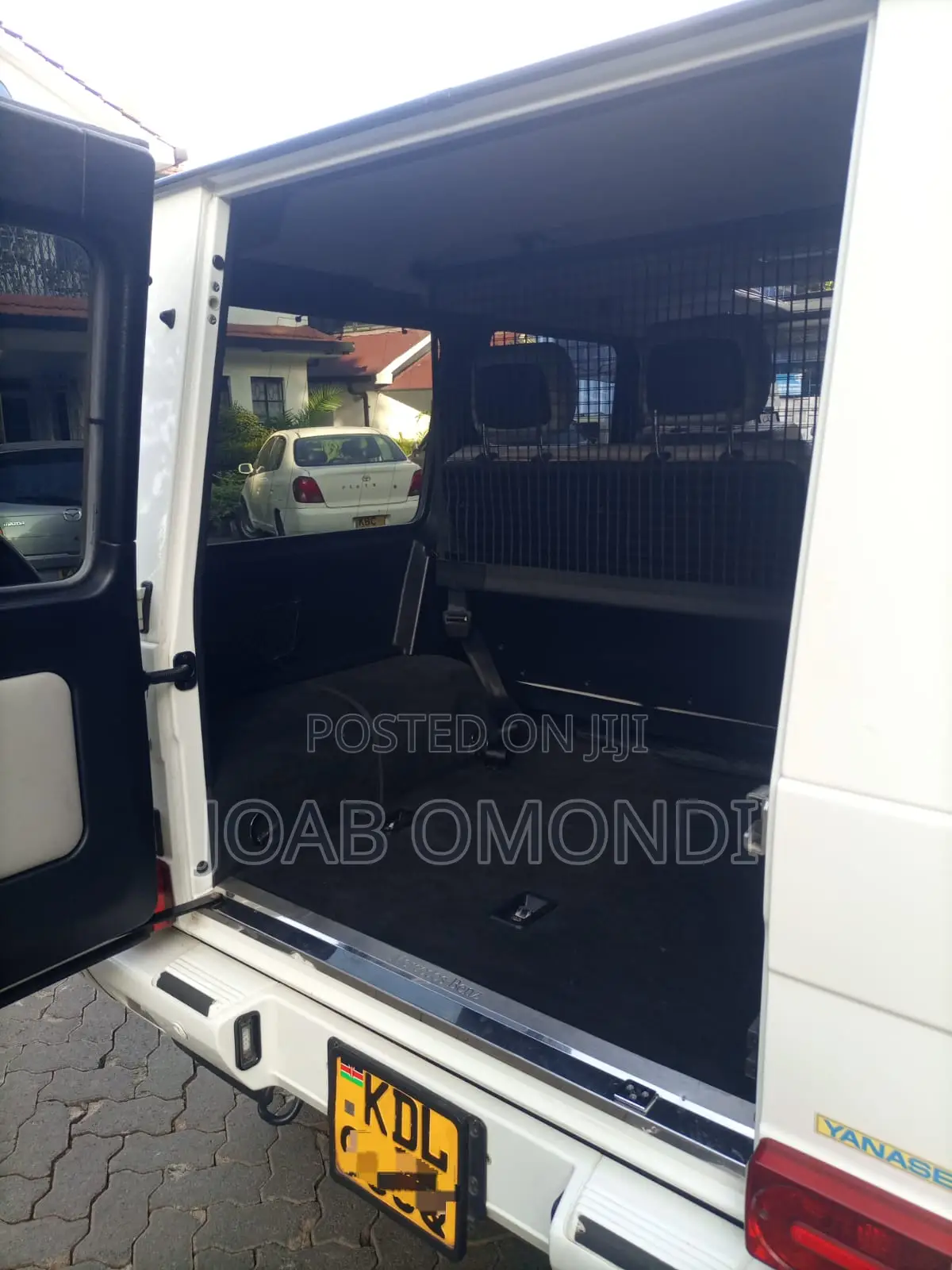 Mercedes-Benz G-Class G 350 d 2016 White