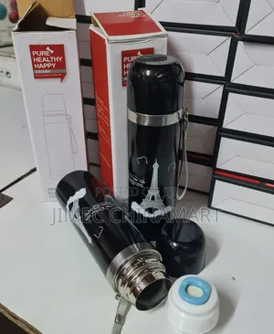 Black 500ml Vacuum Bottle