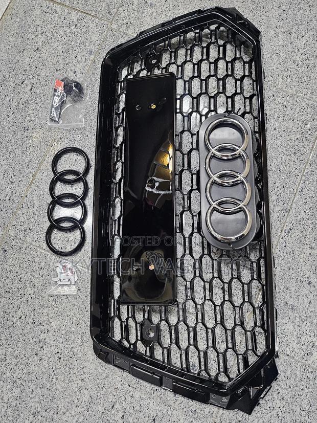 Audi A4 2017 Front Bumper Grill - thumbnail 3