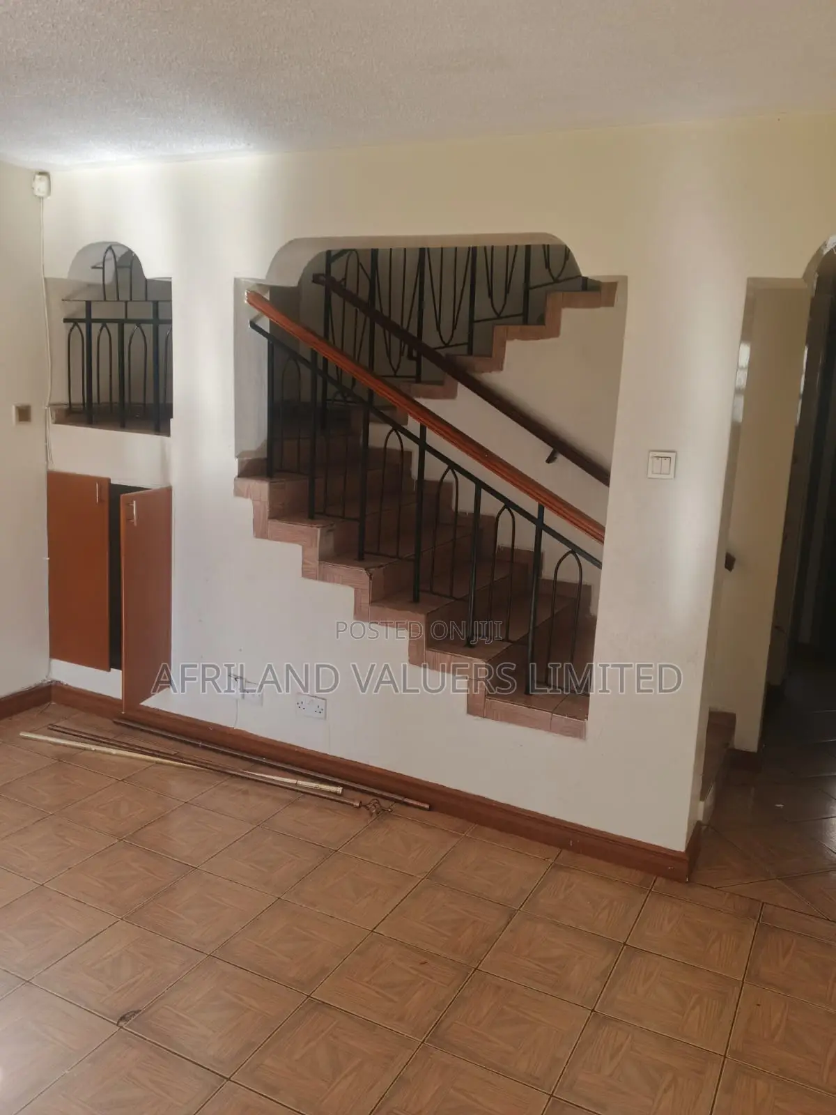 4bdrm Villa in Sawada Villas, Gateway Mall Area for rent