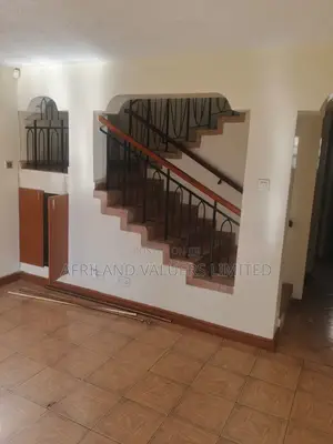 4bdrm Villa in Sawada Villas, Gateway Mall Area for rent