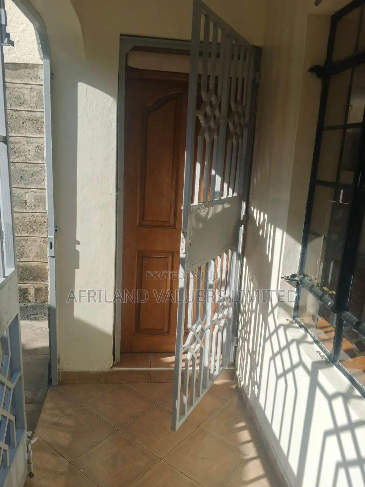 4bdrm Villa in Sawada Villas, Gateway Mall Area for rent