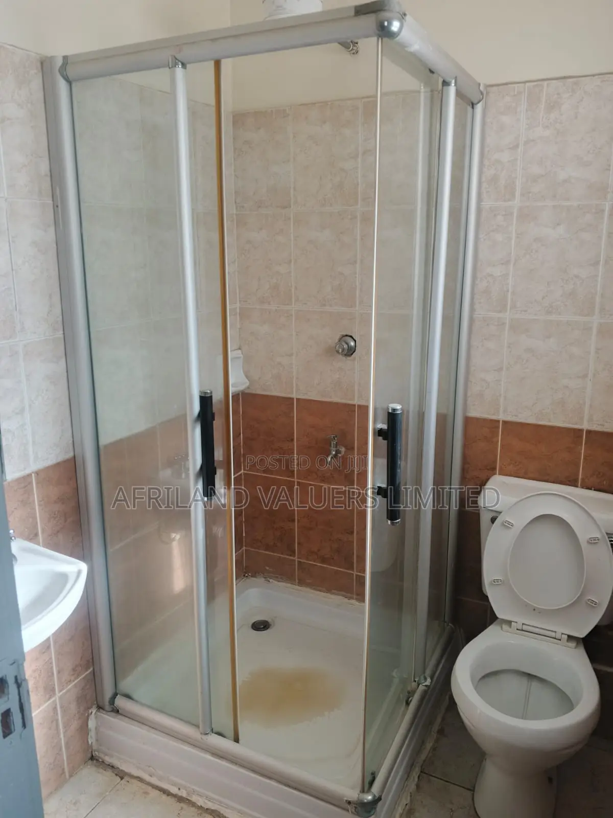 4bdrm Villa in Sawada Villas, Gateway Mall Area for rent
