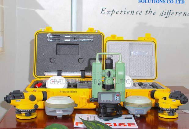 Construction Theodolite Tripod And Staff - main view