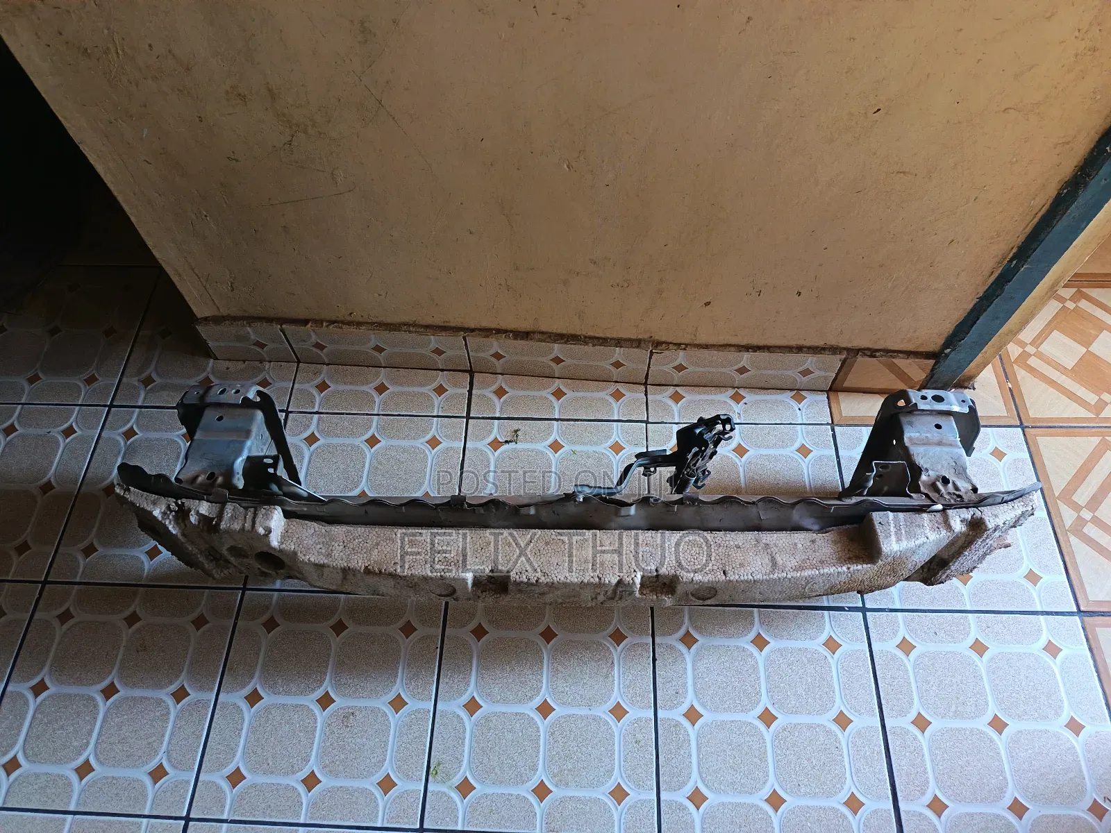 Mazda Demio Nosecut