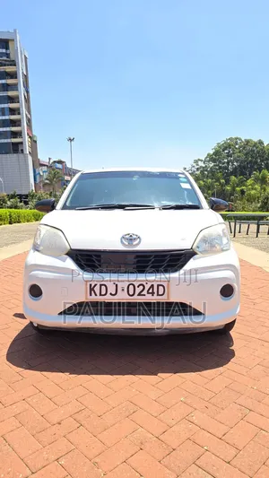 Toyota Passo 2016 White