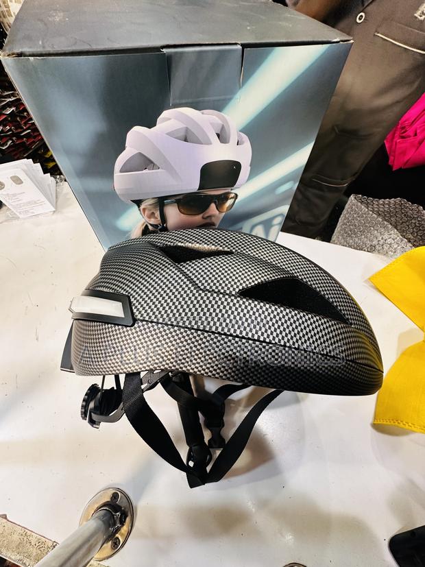  Smart Ai Bike Helmet – Wireless Bluetooth Audio + Controller - main view