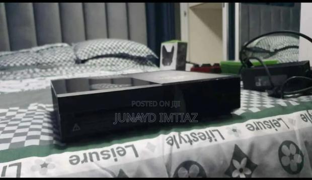 Xbox One Bundle. Negotiable - thumbnail 3