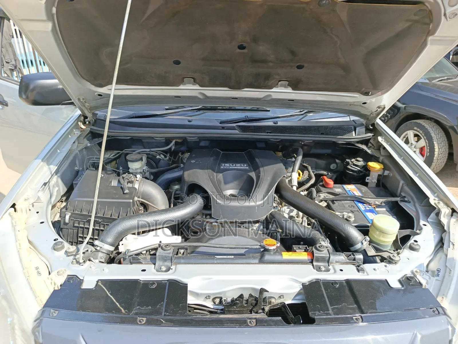 Isuzu D-MAX 2019 Silver