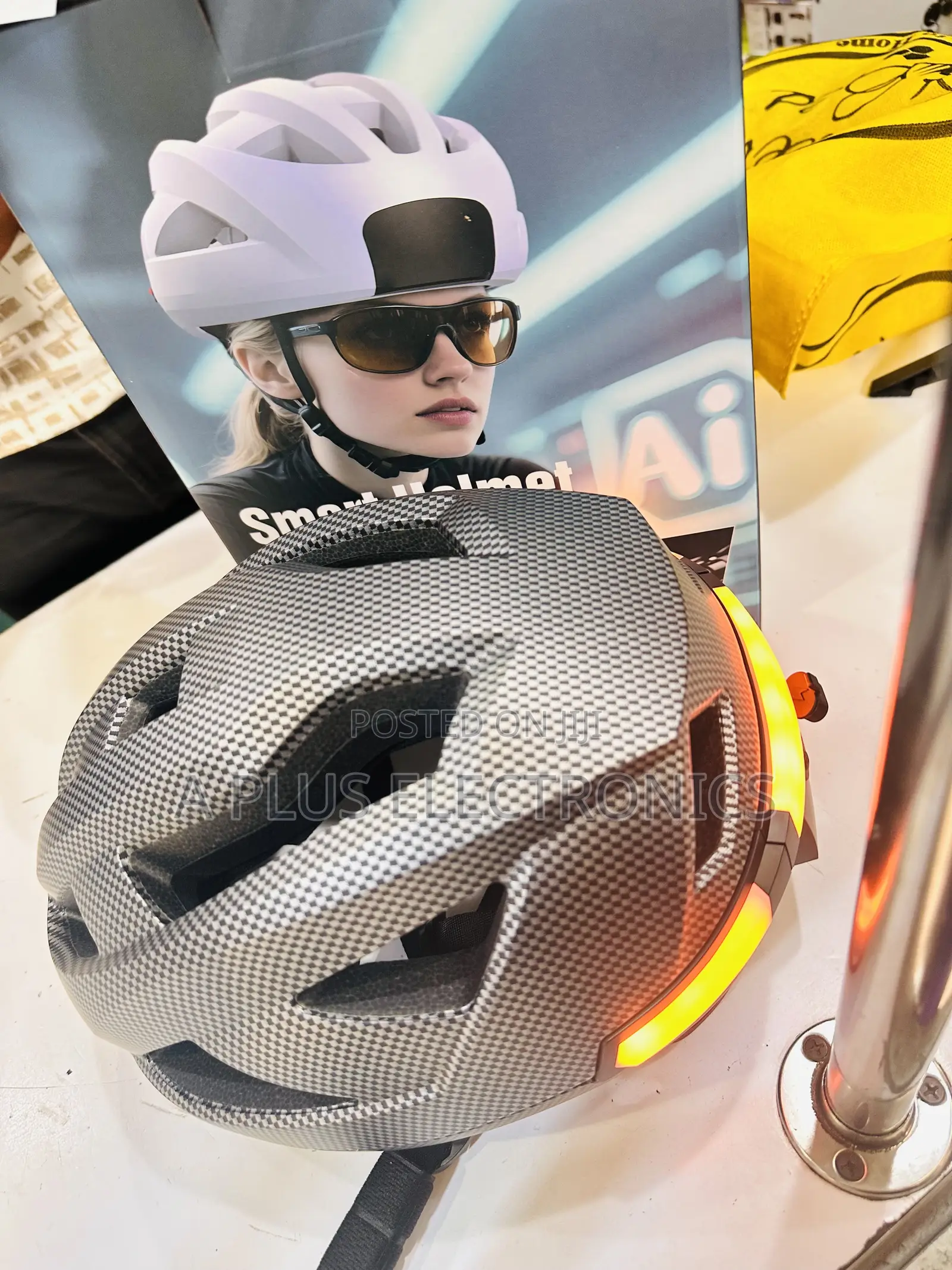  Smart Al Bike Helmet With Bluetooth Speakers for Cyclists