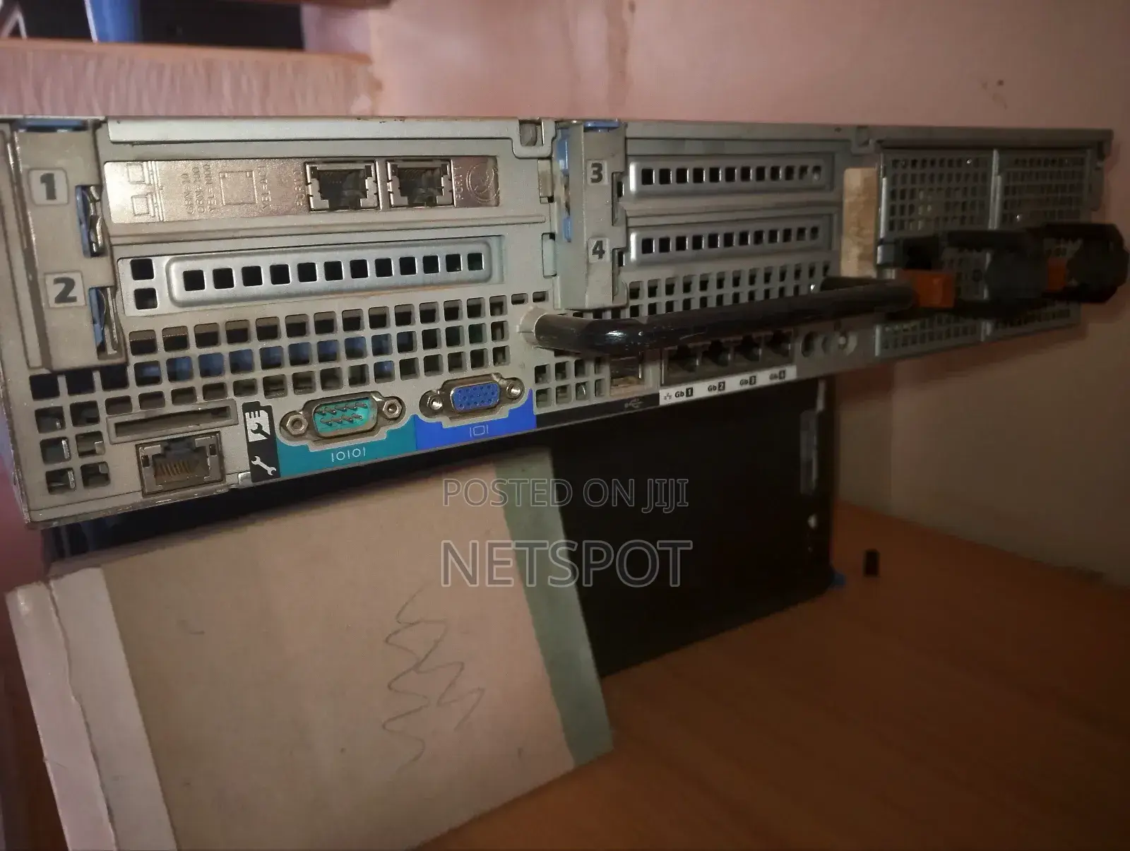 Server Dell PowerEdge R710 16GB Intel Core 2 Quad HDD 320GB