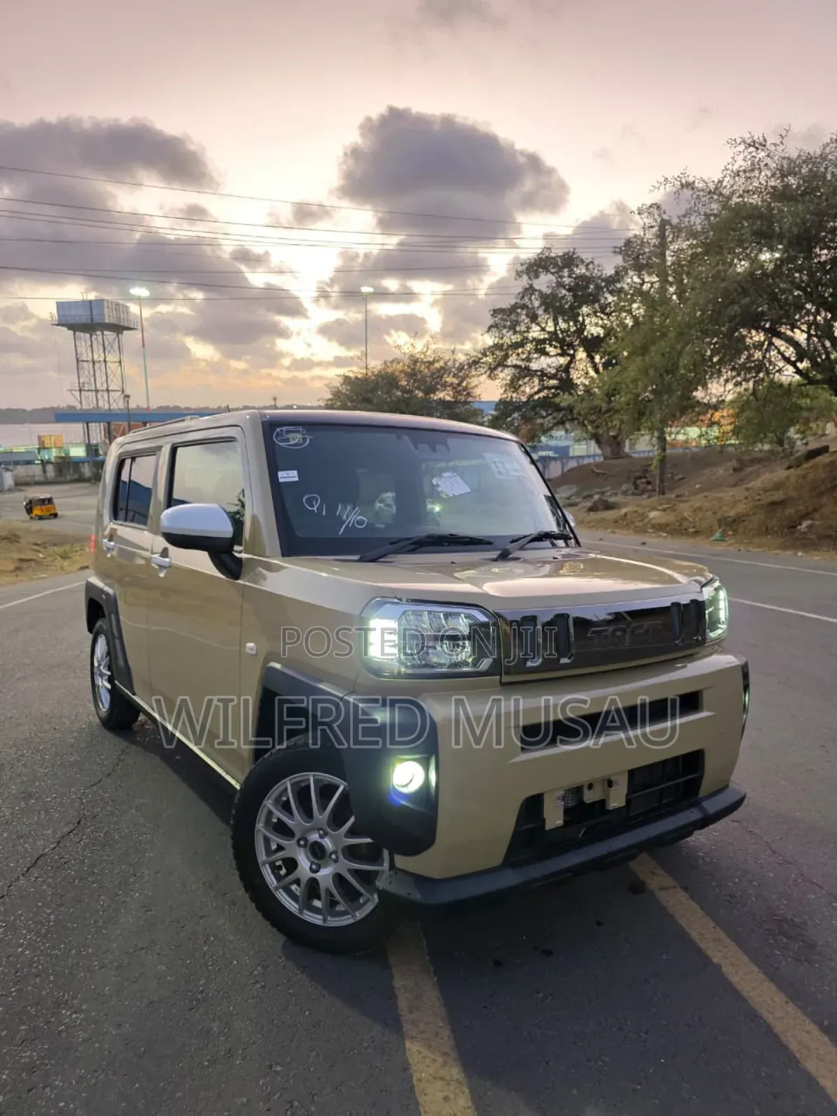 Car 2020 Gold