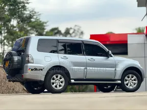 Mitsubishi Pajero V80 3.5 V6 GL/GLS 2016 Silver