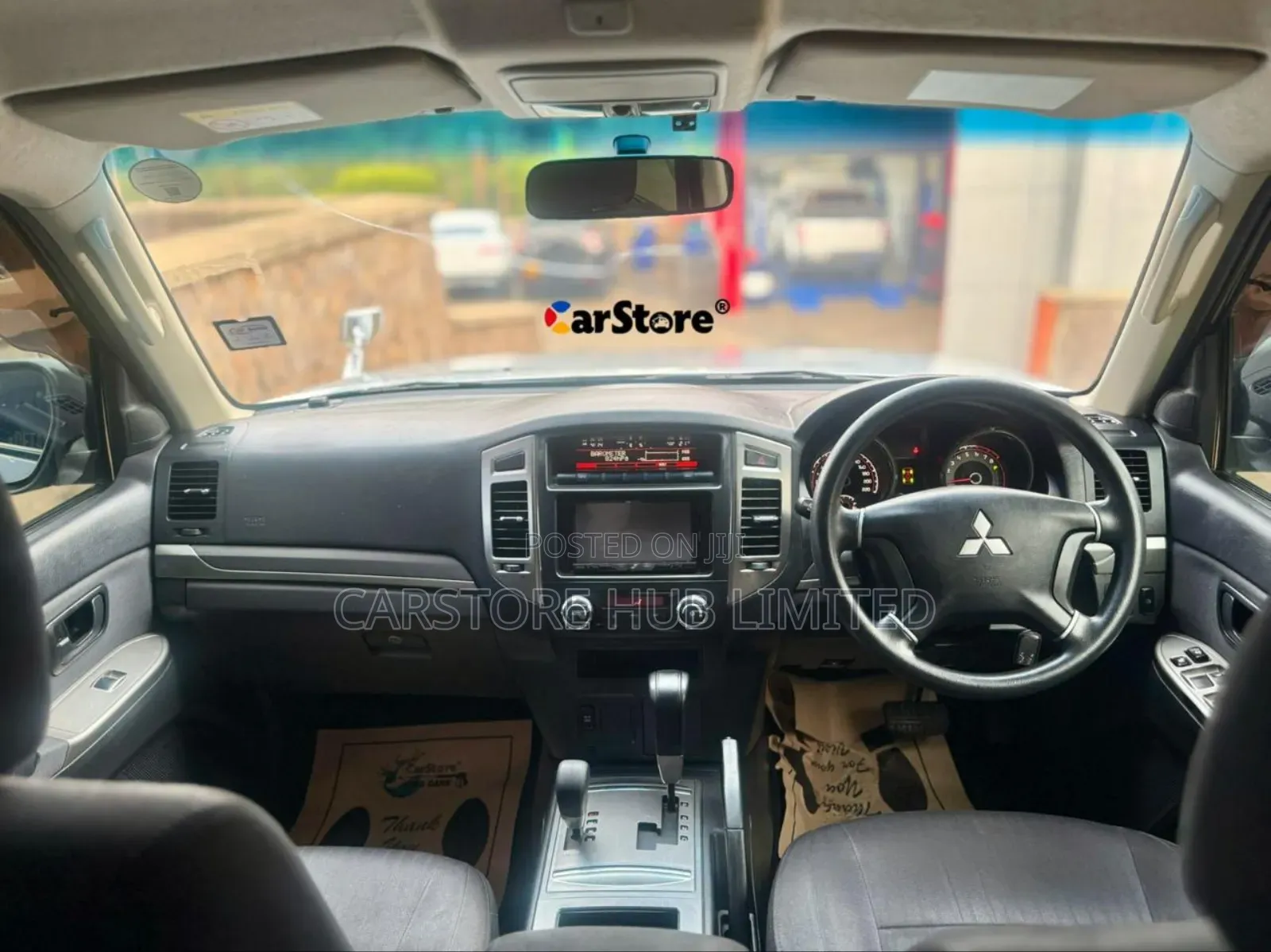 Mitsubishi Pajero V80 3.5 V6 GL/GLS 2016 Silver