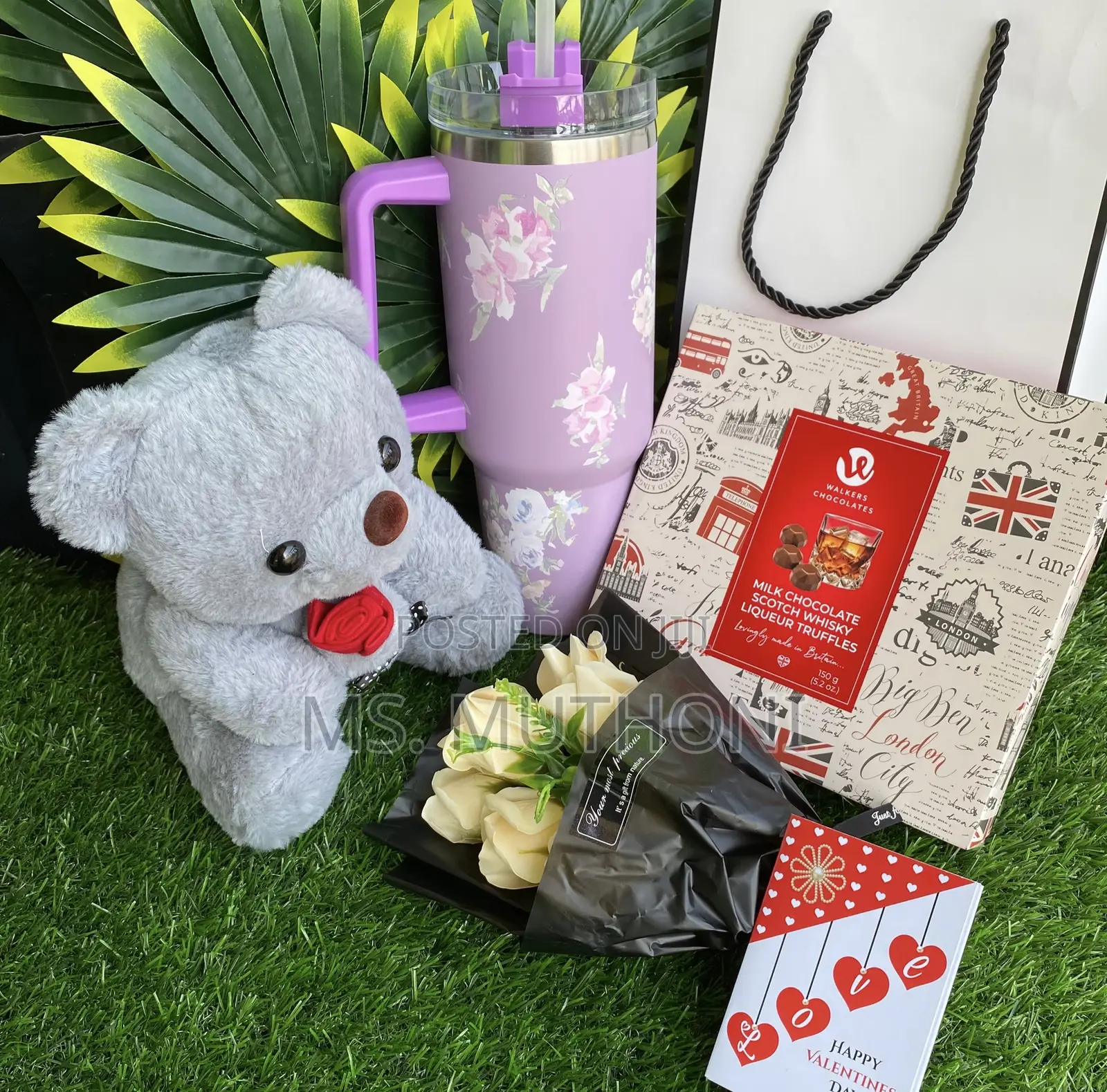 Walkers Whisky / Brandy Liqueurs Chocolate Valentines Gift Package