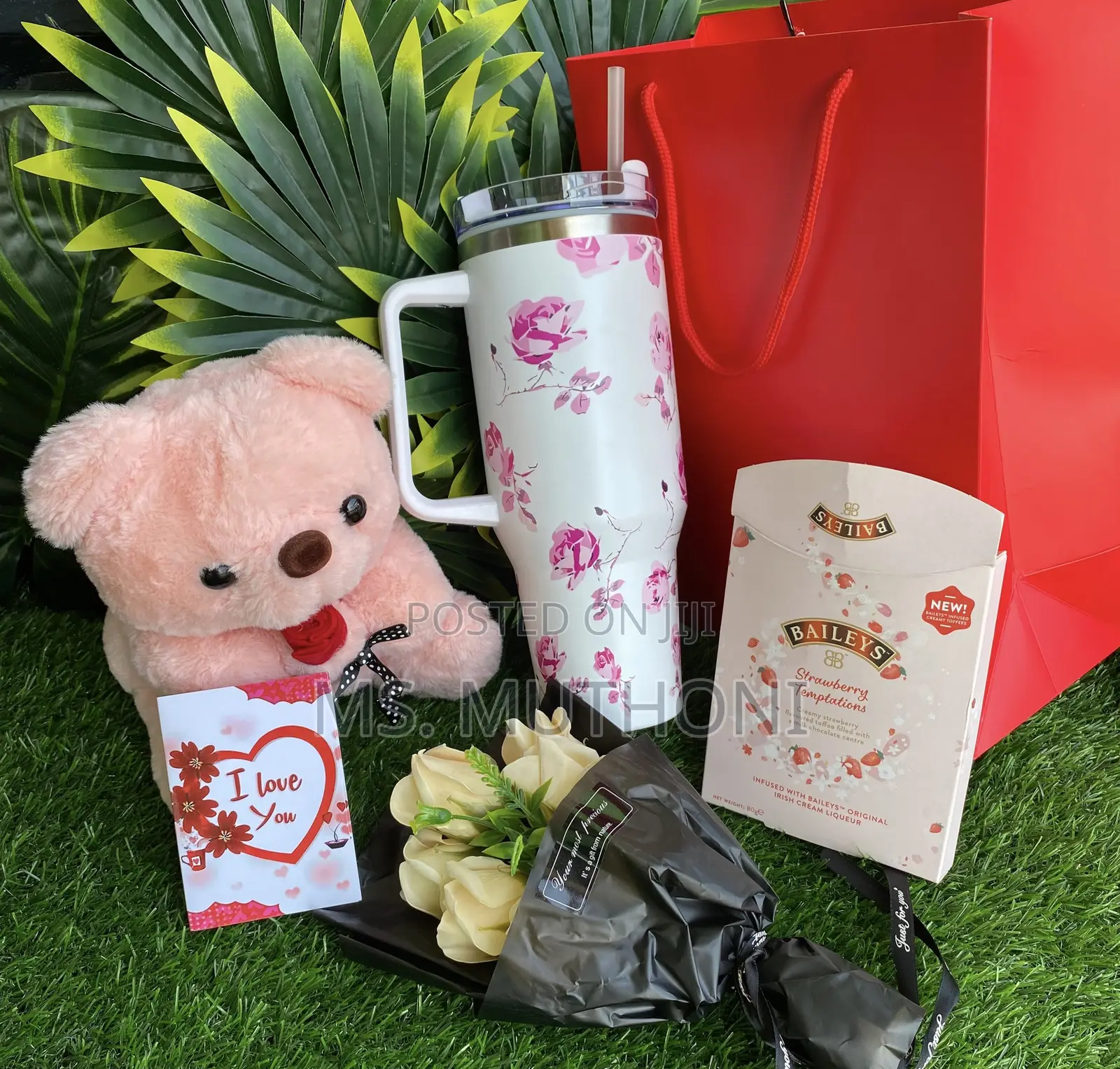 Walkers Whisky / Brandy Liqueurs Chocolate Valentines Gift Package