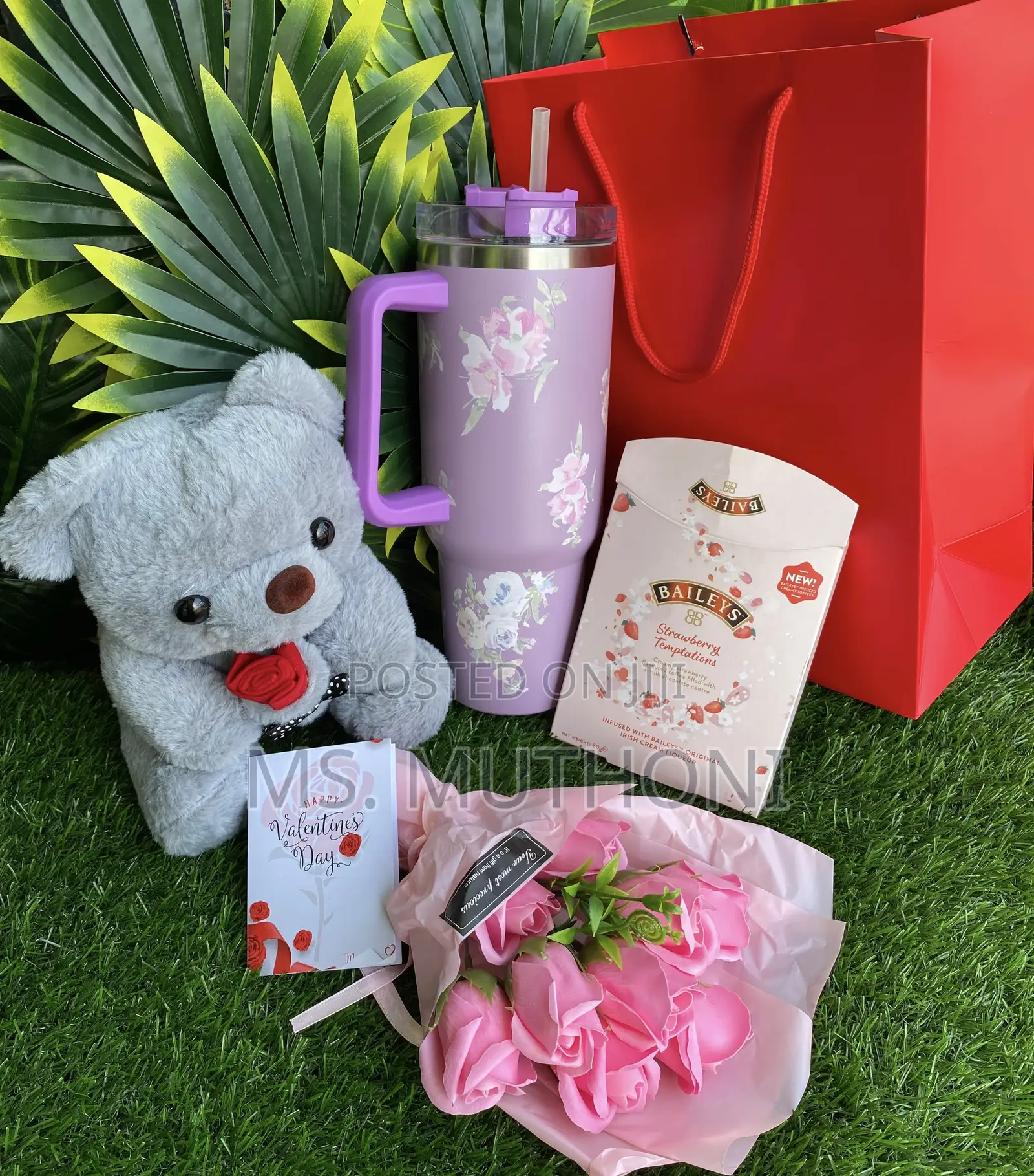 Walkers Whisky / Brandy Liqueurs Chocolate Valentines Gift Package