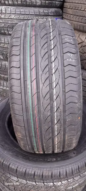 235/40r18 Centara Tires