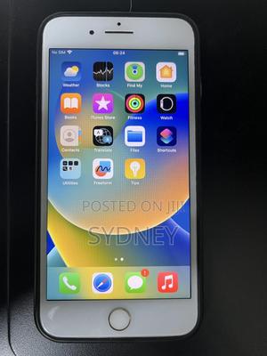 Apple iPhone 8 Plus 64 GB Gold - main view