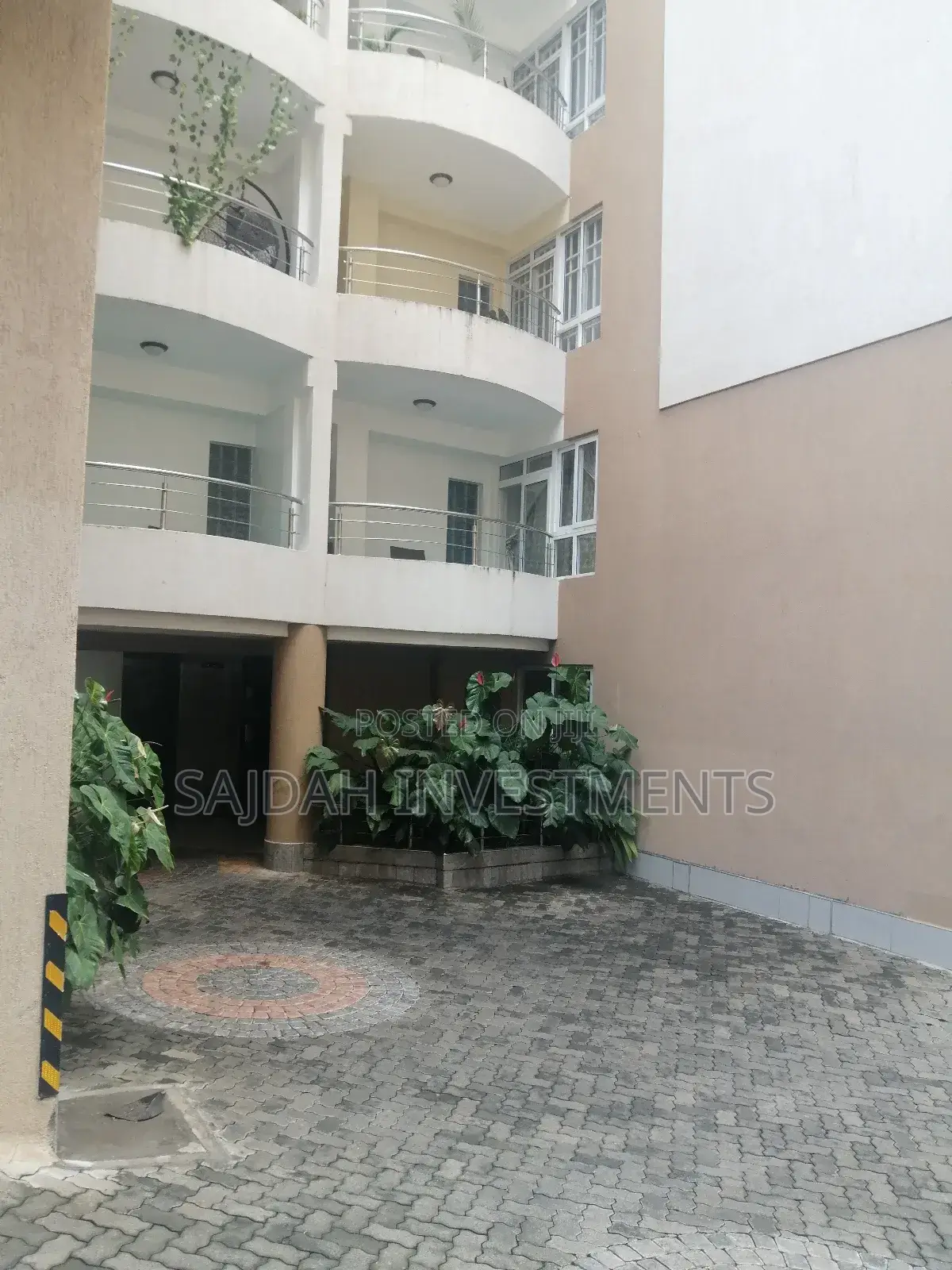 4bdrm Apartment in Navilla, Raphta Road Area for rent