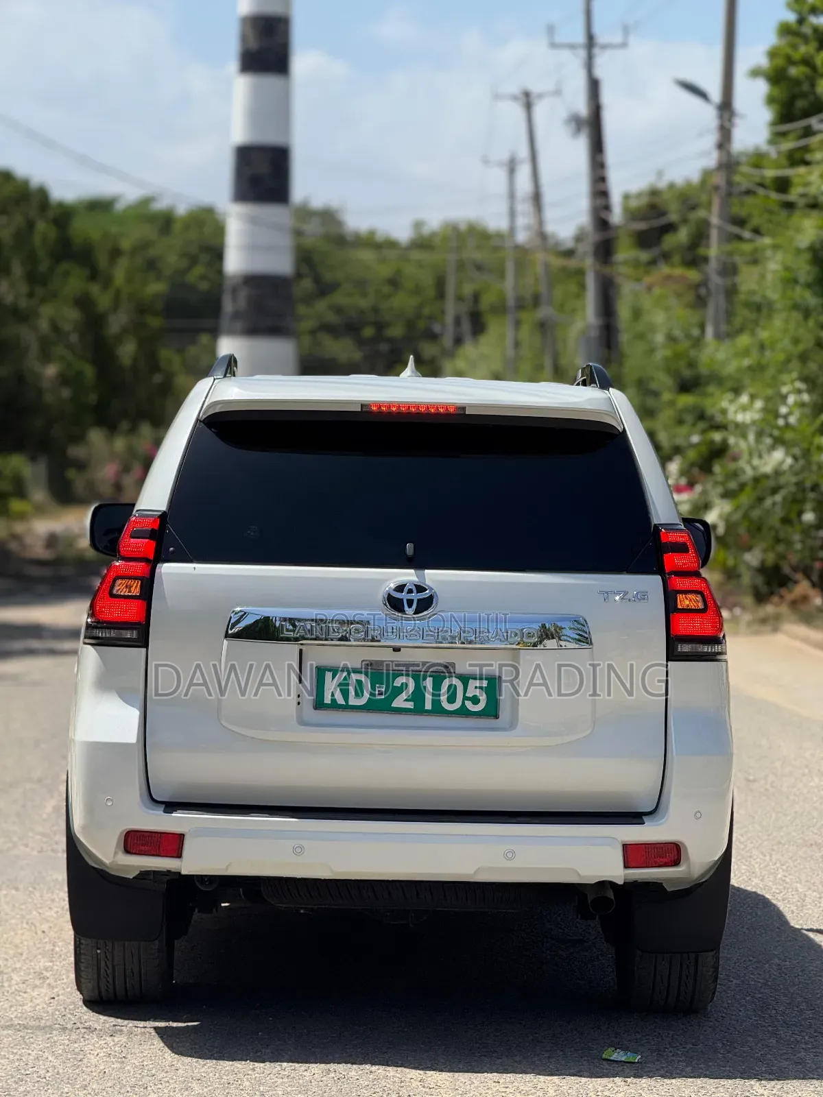 Toyota Land Cruiser Prado 2.8 2023 White