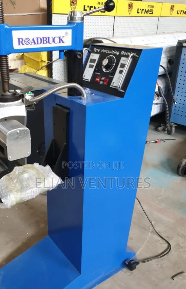 Brand New Vulcanizing Machine (Truck)