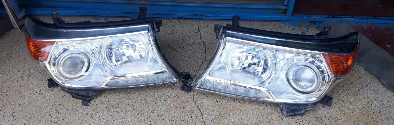 V8 200 Series 2015 Headlights