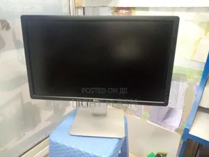 Dell 24 Inches Stretched