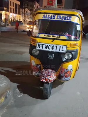 Bajaj RE 2021 Yellow