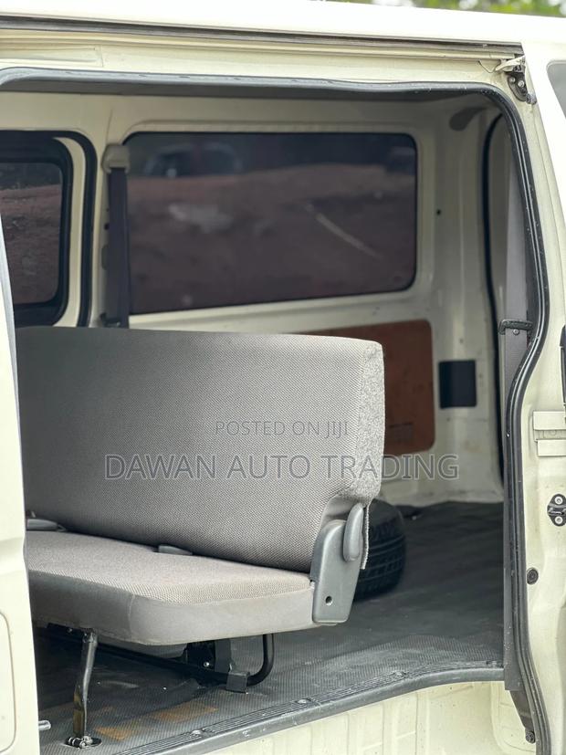 Toyota HiAce 2016 White - thumbnail 5