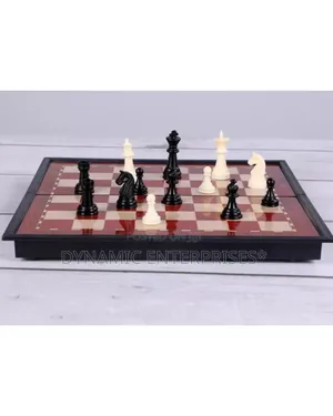 Magnetic Foldable Chess Game