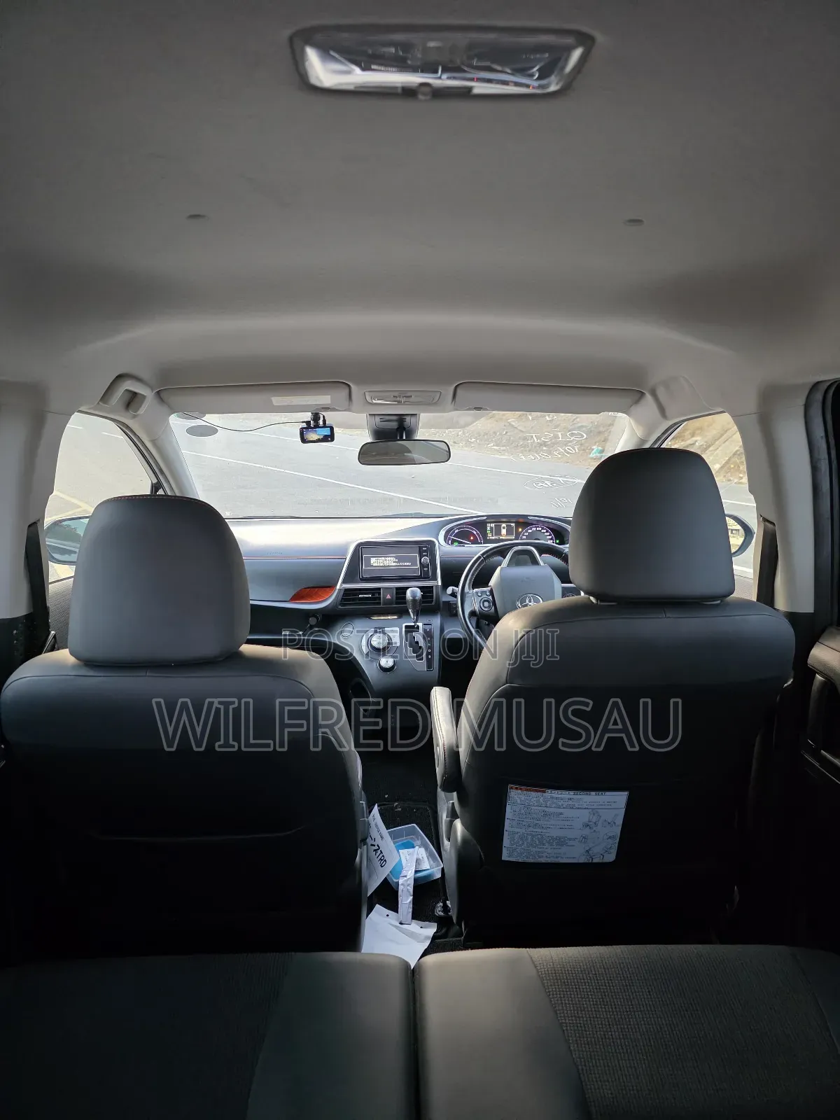 Toyota Sienta 1.5 Hybrid FWD 2018 Black