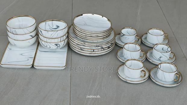 Porcelain Dinner Set - main view