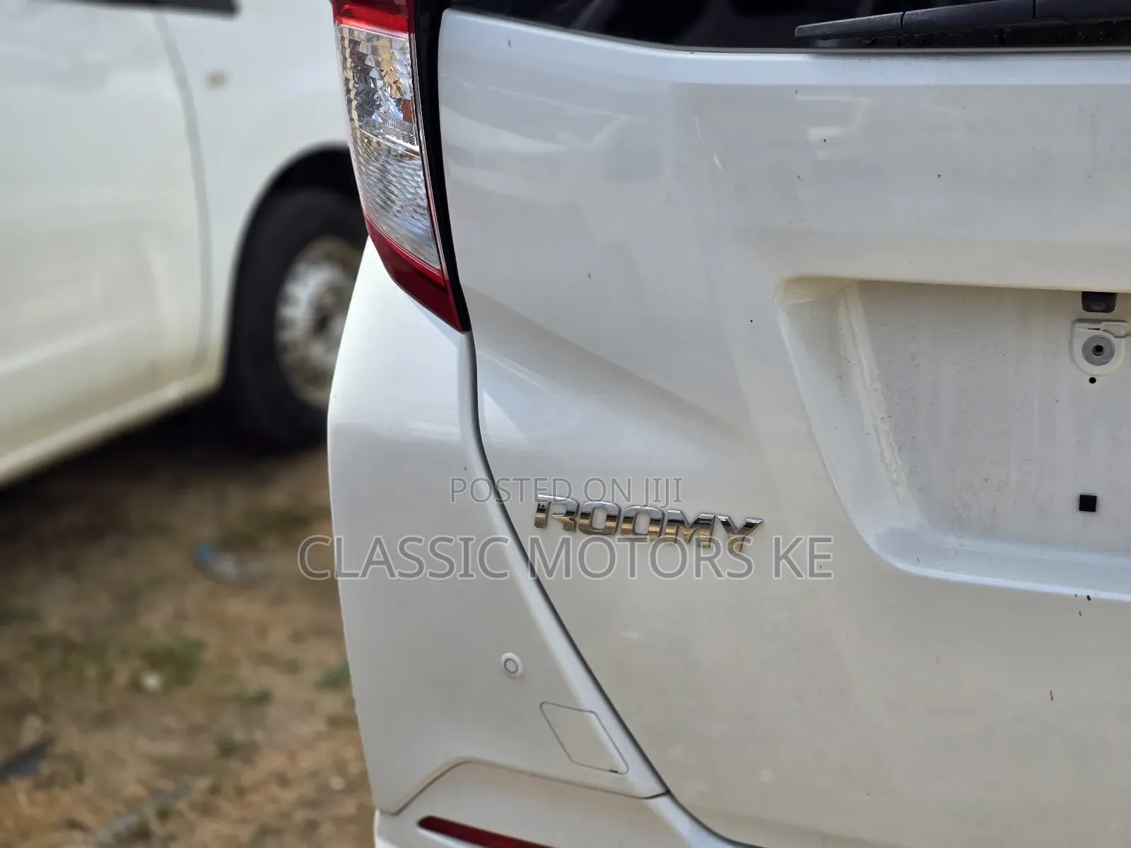 Toyota Roomy 1.0 FWD 2019 White