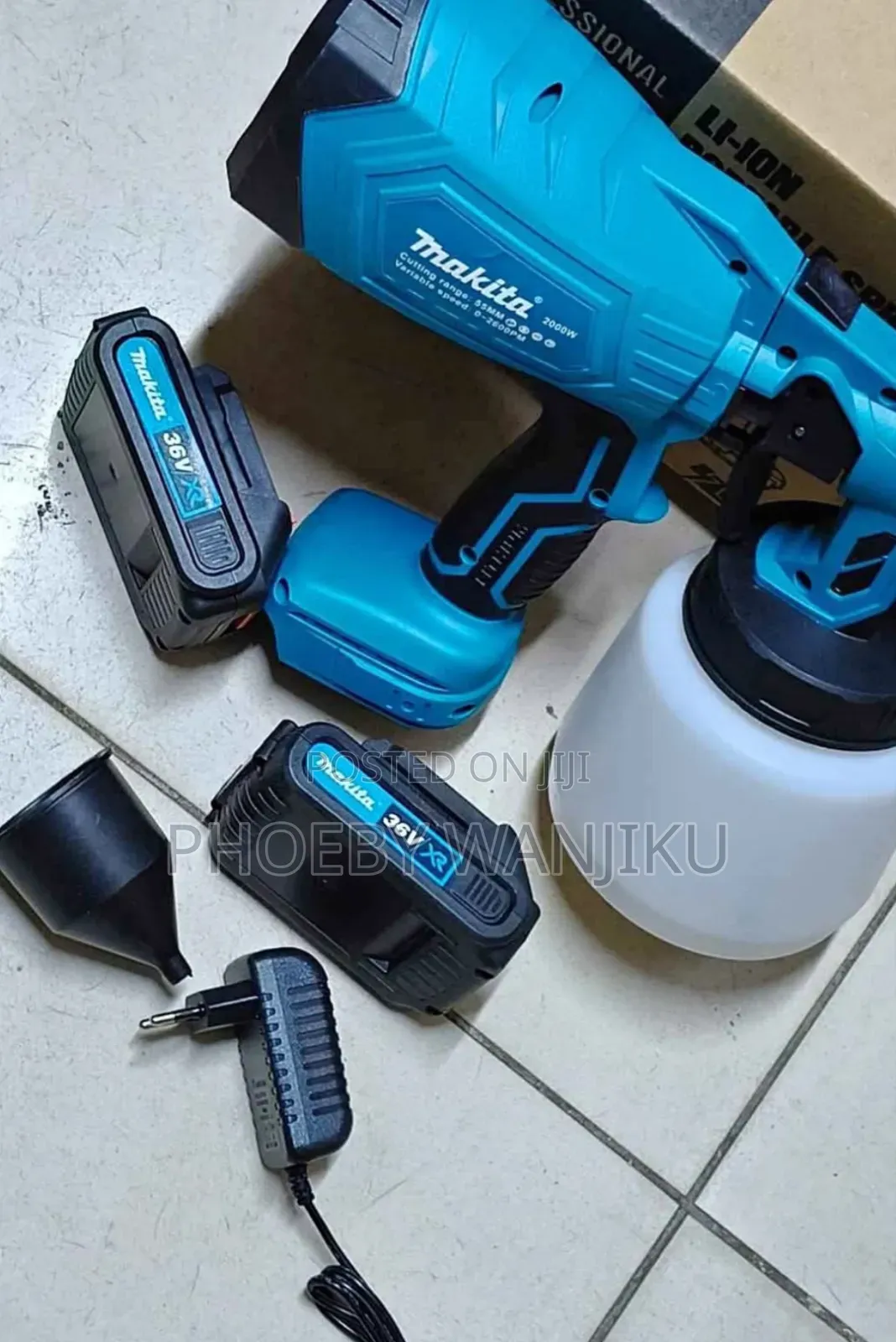 Fine Paint Makita Cordless Spray Gun/With 2 Batteries + Accessories