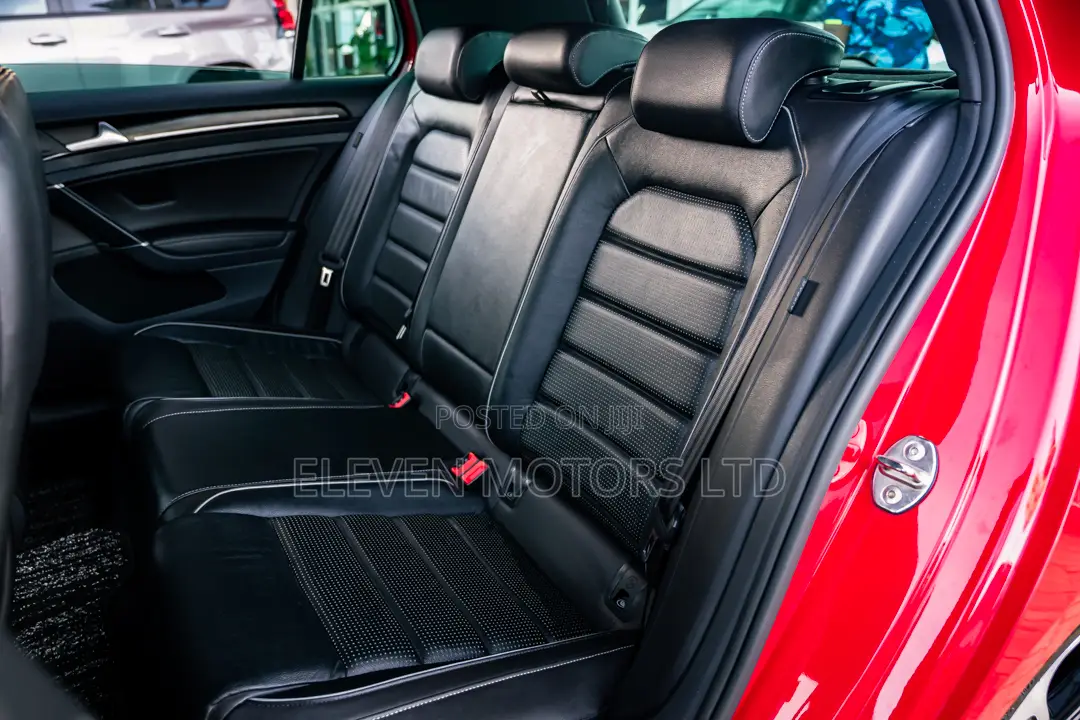 Volkswagen Golf 2018 Red