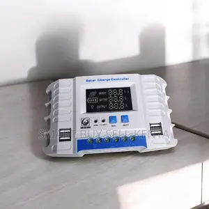Stable Performance 12v/24v 30a PWM Solar Charge Controller