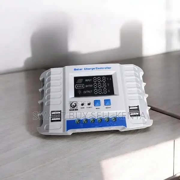 Stable Performance 12v/24v 30a PWM Solar Charge Controller