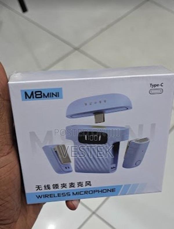 M8 Mini Wireless Microphone