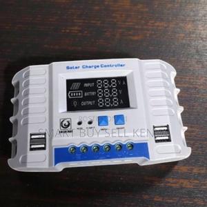 Long Lasting Quality 12v/24v 30a PWM Solar Controller - thumbnail 2