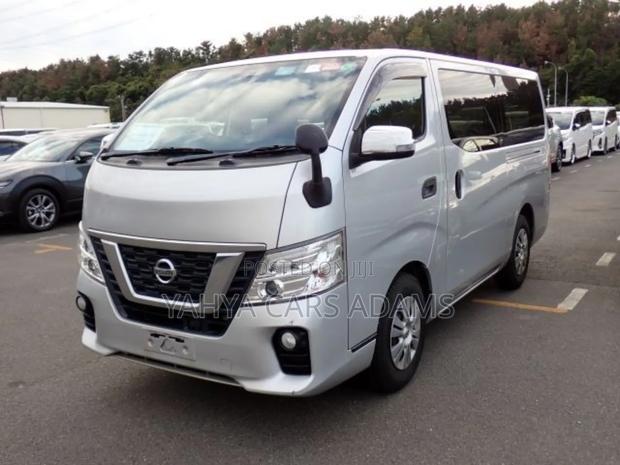 Nissan Caravan (Urvan) 2019 Silver