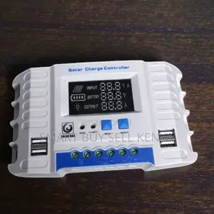 Long Term Reliability 12v/24v 30a PWM Solar Controller