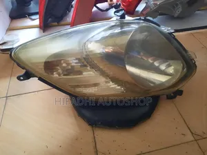 Toyota Vitz Headlight Xenon 2008-2010