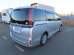 Toyota Noah 2.0 FWD (8 Seater) 2020 Silver