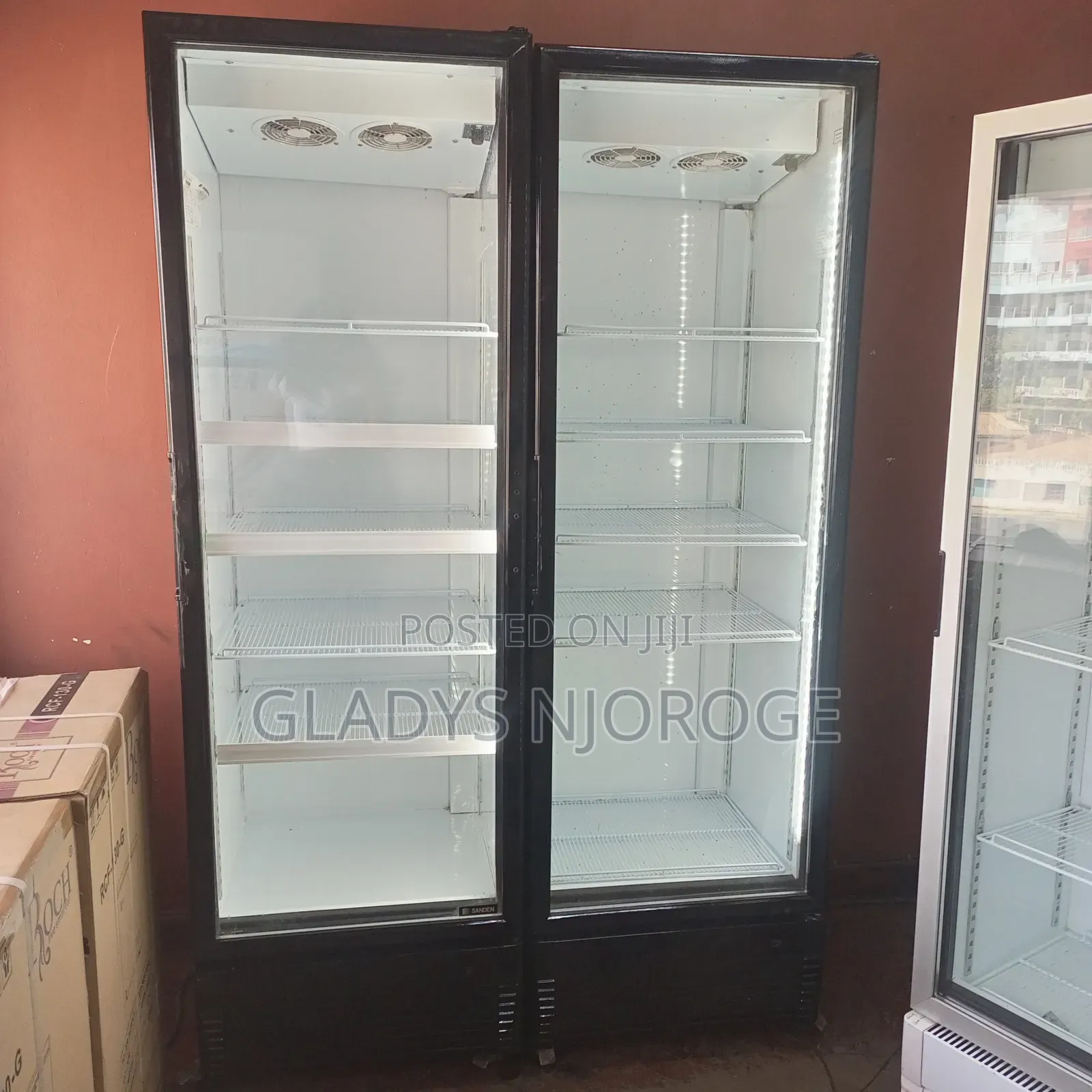 High Maintained Chiller Both ( 650l)