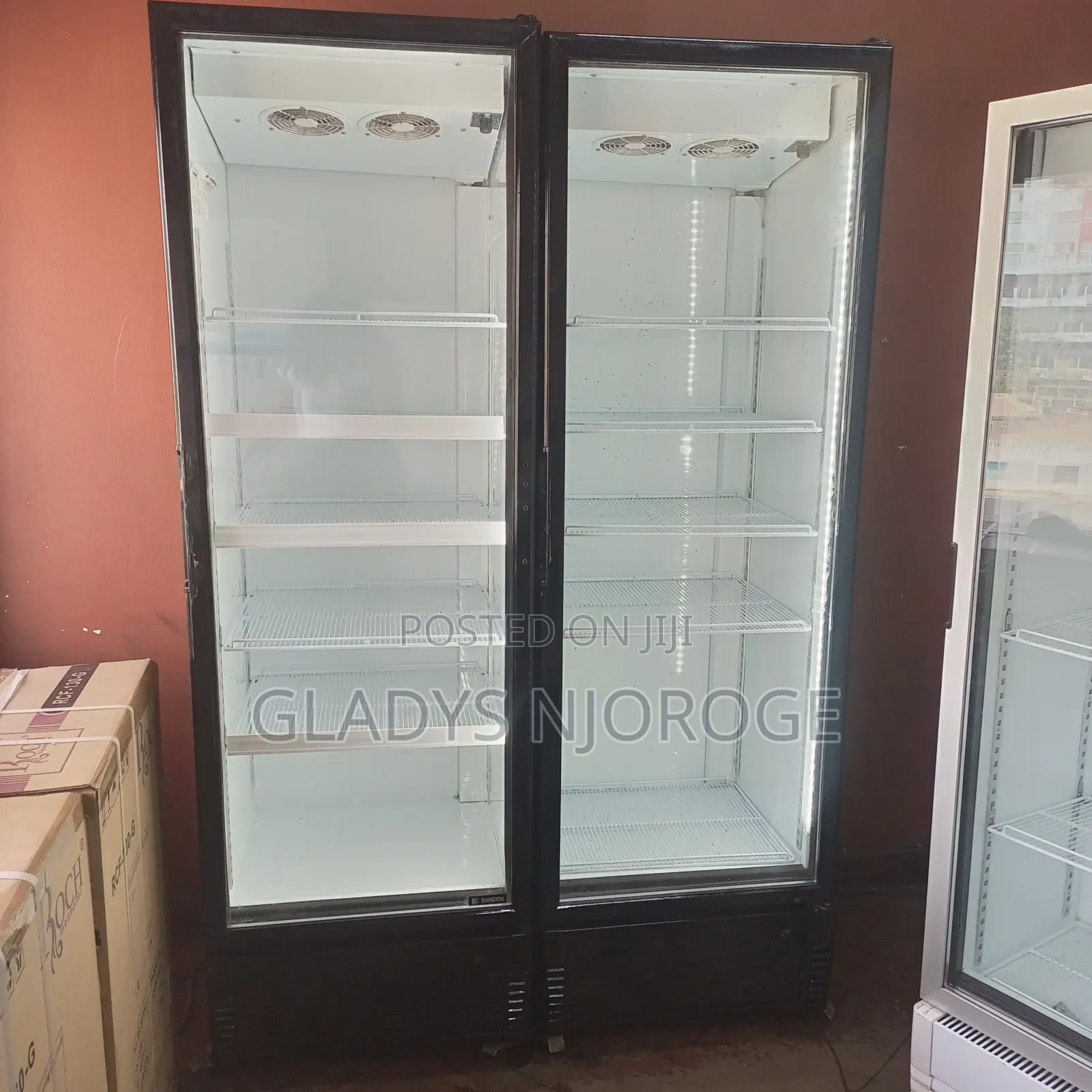 High Maintained Chiller Both ( 650l)