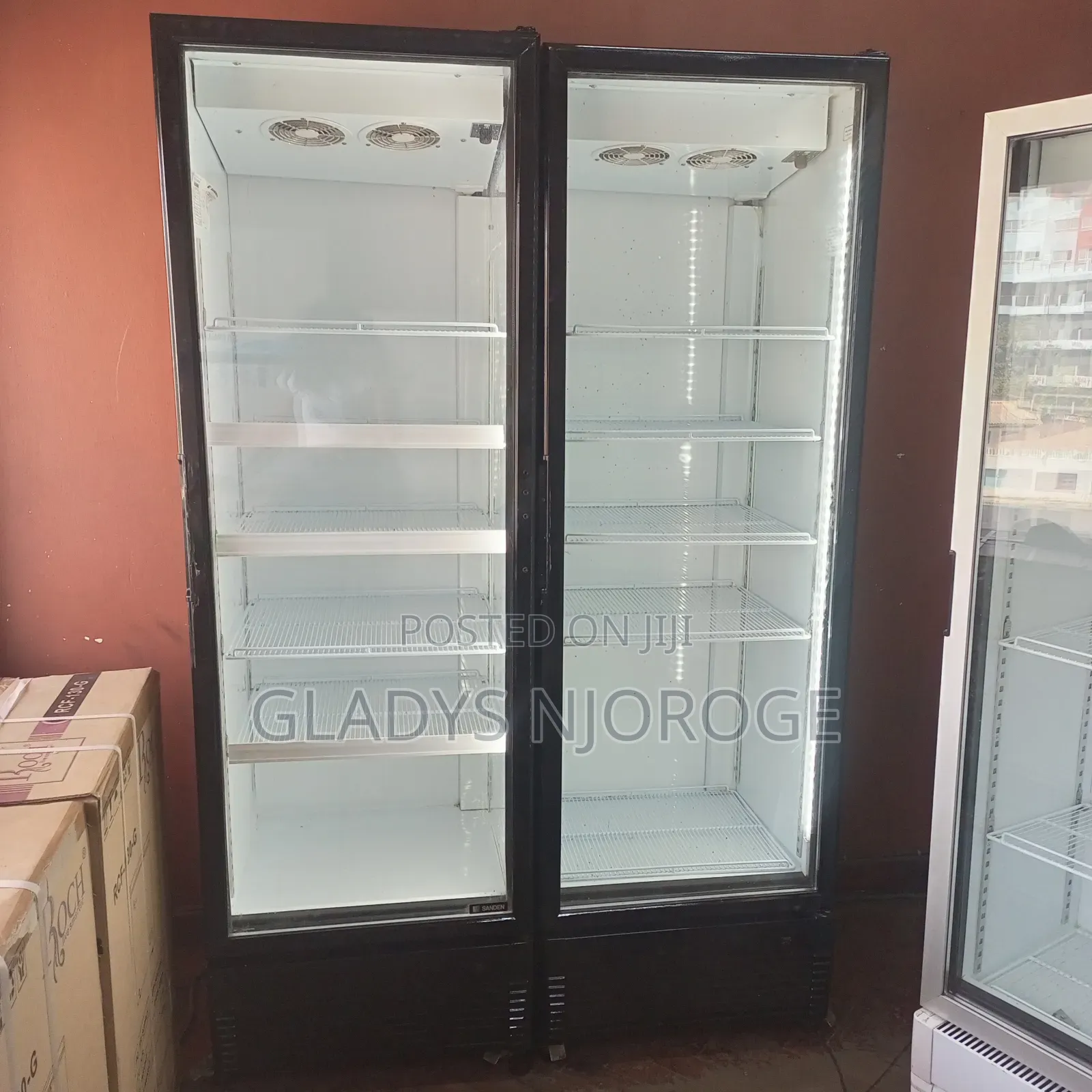 High Maintained Chiller Both ( 650l)