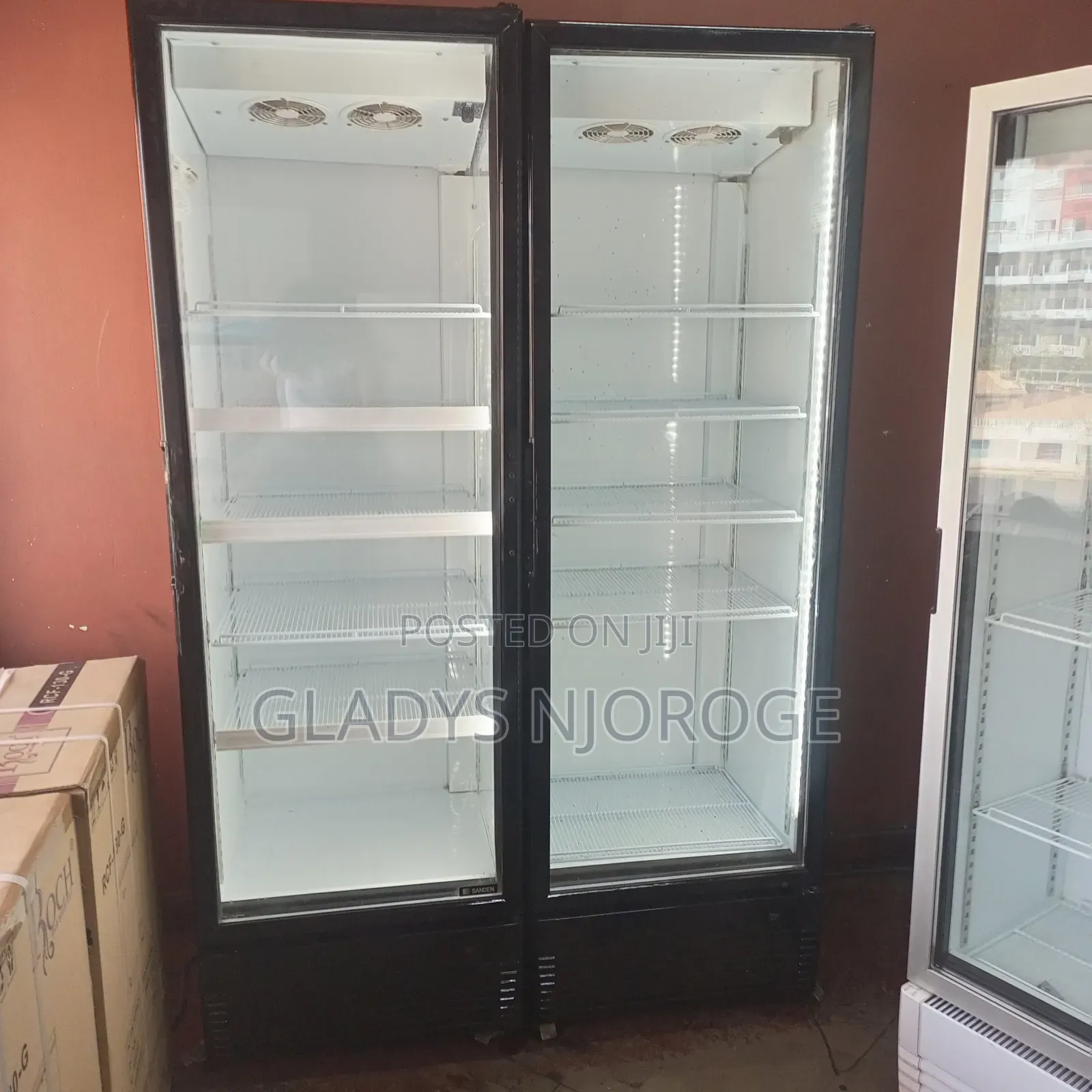 High Maintained Chiller Both ( 650l)